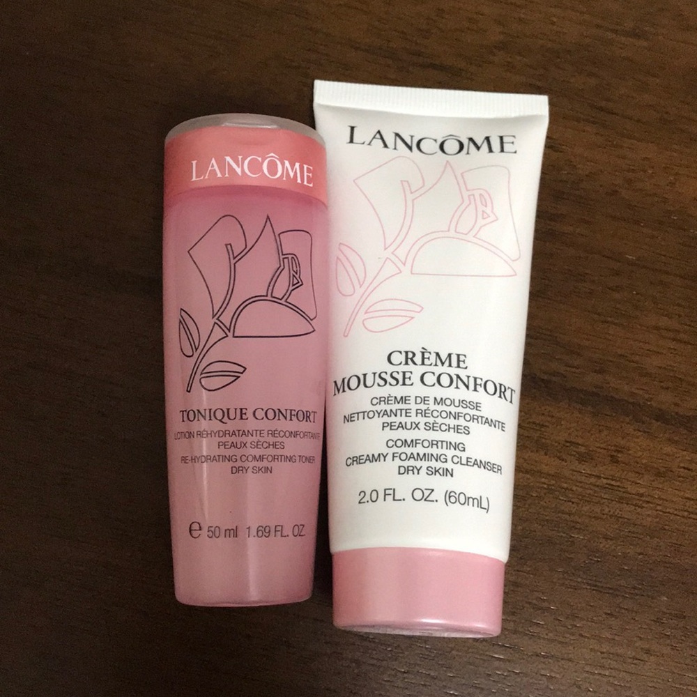 Cleanser set.